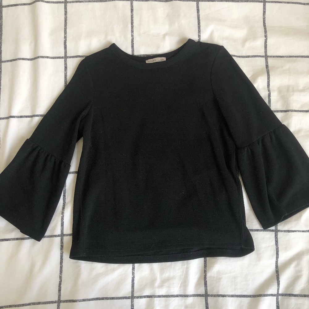 Zara top with flared sleeves